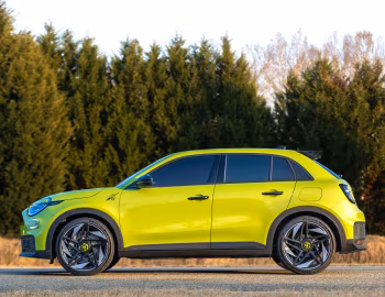 Abarth 600e Turismo [Worldwide] (365) '2024–pr.