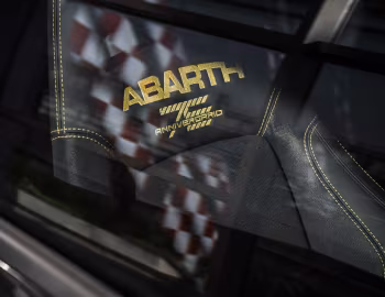 Інтер'єр Abarth 695 75° Anniversario (312) '2024
