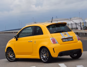 Abarth 695 Tributo Ferrari [Australia] '2011