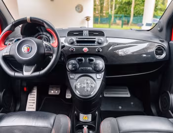 中控台 Abarth 695 Tributo Ferrari [Worldwide] '2010–13