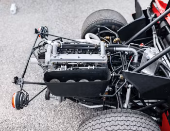 Sob o capô Fiat Abarth 2000 Sport Spider (SE010) '1968