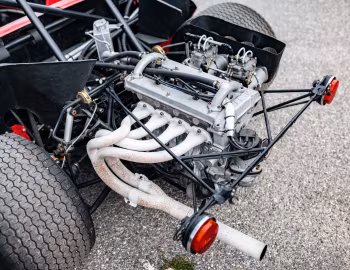 Sob o capô Fiat Abarth 2000 Sport Spider (SE010) '1968
