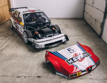 Sob o capô Alfa Romeo 155 V6 TI ITC (SE065) '1996