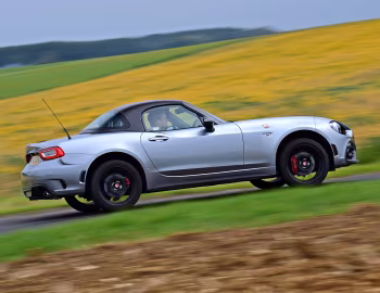 Abarth 124 GT [UK-spec] (348) '2018