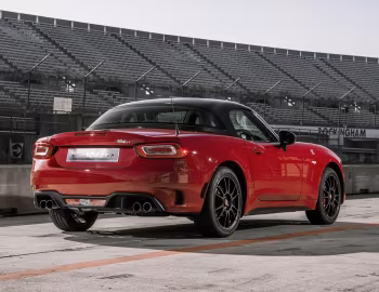 Abarth 124 GT [UK-spec] (348) '2018