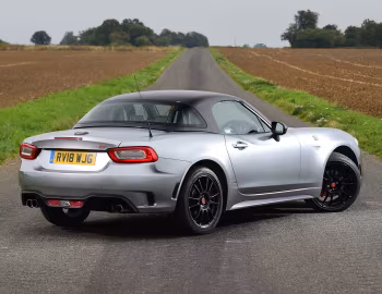Abarth 124 GT [UK-spec] (348) '2018