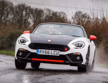 Abarth 124 spider [UK-spec] (348) '2016–19