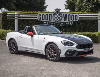 Abarth 124 spider [UK-spec] (348) '2016–19