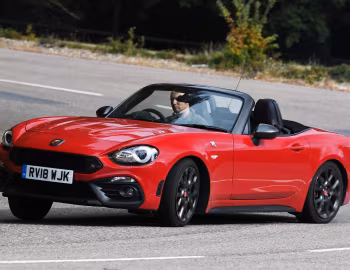 Abarth 124 spider [UK-spec] (348) '2016–19