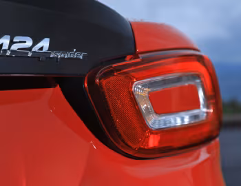 Abarth 124 spider [Worldwide] (348) '2016–19