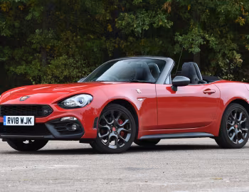 Abarth 124 spider [UK-spec] (348) '2016–19
