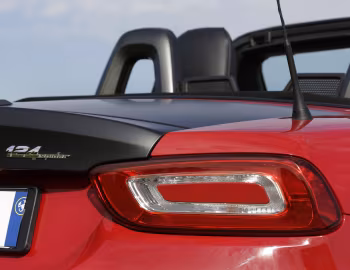 Abarth 124 spider [Worldwide] (348) '2016–19