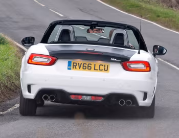 Abarth 124 spider [UK-spec] (348) '2016–19