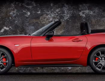 2017–20 Fiat 124 Spider Abarth [North America] (348) '2016–20