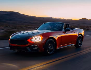 2017–20 Fiat 124 Spider Abarth [North America] (348) '2016–20