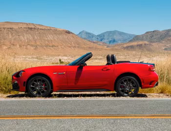 2017–20 Fiat 124 Spider Abarth [North America] (348) '2016–20