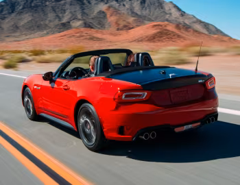 2017–20 Fiat 124 Spider Abarth [North America] (348) '2016–20