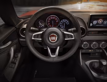 Panel frontal 2017–20 Fiat 124 Spider Abarth [North America] (348) '2016–20