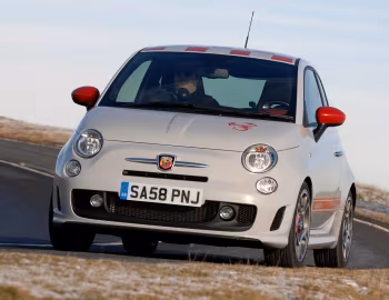 Abarth 500 [UK-spec] '2009–16
