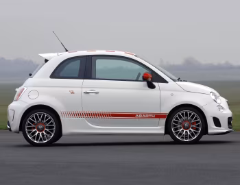 Abarth 500 [UK-spec] '2009–16