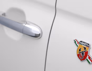 Abarth 500 [UK-spec] '2009–16