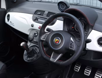 Interior Abarth 500 [UK-spec] '2009–16
