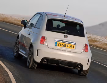 Abarth 500 [UK-spec] '2009–16
