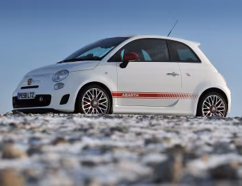 Abarth 500 [UK-spec] '2009–16