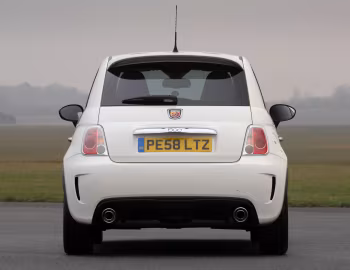 Abarth 500 [UK-spec] '2009–16