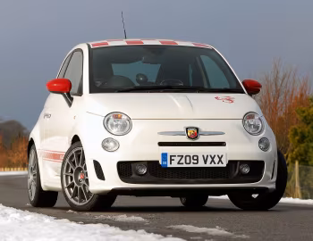 Abarth 500 esseesse [UK-spec] '2009–16