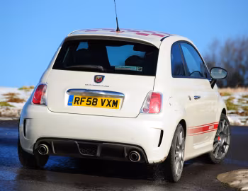 Abarth 500 esseesse [UK-spec] '2009–16