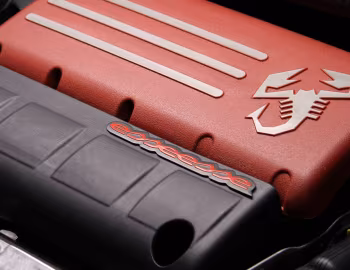 Bajo el capó Abarth 500 esseesse [South Africa] '2012–16