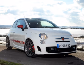 Abarth 500 esseesse [UK-spec] '2009–16