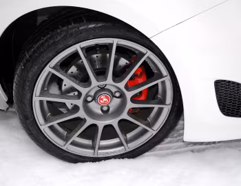 Abarth 500 esseesse [UK-spec] '2009–16