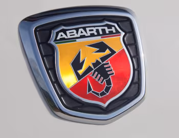 Logotipo Abarth 500C [UK-spec] '2010–16
