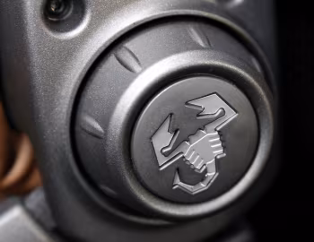 Interior Abarth 595 Competizione [Australia] '2014–16