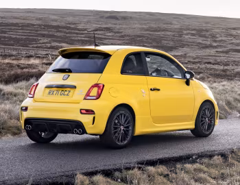 Abarth 595 Competizione [UK-spec] (312) '2016–22