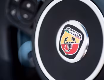 Abarth 595 Competizione [UK-spec] (312) '2016–22