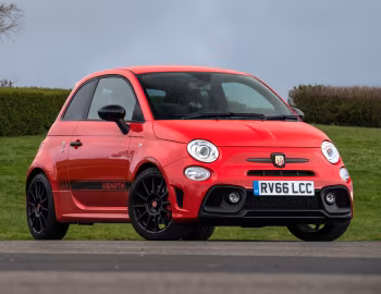 Abarth 595 Competizione [UK-spec] (312) '2016–22