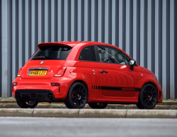 Abarth 595 Competizione [UK-spec] (312) '2016–22