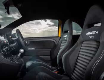 Intérieur Abarth 595 Competizione "70esimo Anniversario" [UK-spec] (312) '2019
