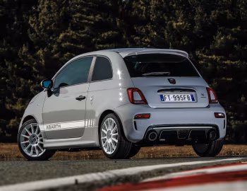 Abarth 595 esseesse "70esimo Anniversario" [Worldwide] (312) '2019