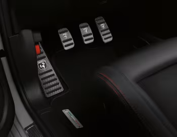 Інтер'єр Abarth 595 esseesse "70esimo Anniversario" [Worldwide] (312) '2019