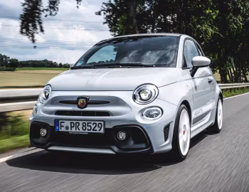 Abarth 595 esseesse "70esimo Anniversario" [Worldwide] (312) '2019