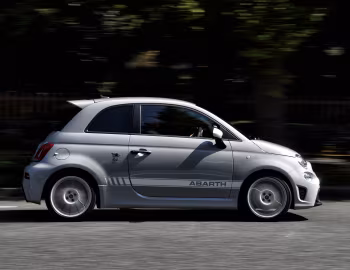 Abarth 595 esseesse [Japan] (312) '2020–21