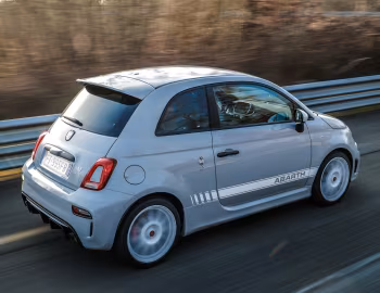 Abarth 595 esseesse "70esimo Anniversario" [Worldwide] (312) '2019
