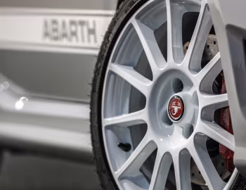 Abarth 595 esseesse "70esimo Anniversario" [Worldwide] (312) '2019
