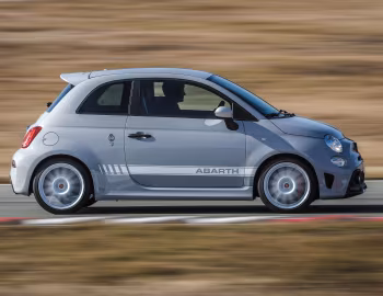 Abarth 595 esseesse "70esimo Anniversario" [Worldwide] (312) '2019