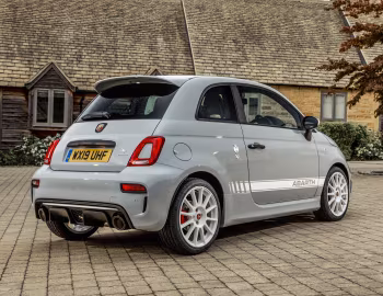 Abarth 595 esseesse "70esimo Anniversario" [UK-spec] (312) '2019