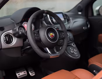 Інтер'єр Abarth 595 Turismo [Worldwide] (312) '2016–н.ч.